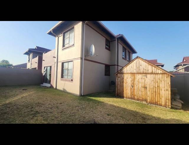 3 BEDROOM APARTMENT FOR SALE IN NEWMARKET